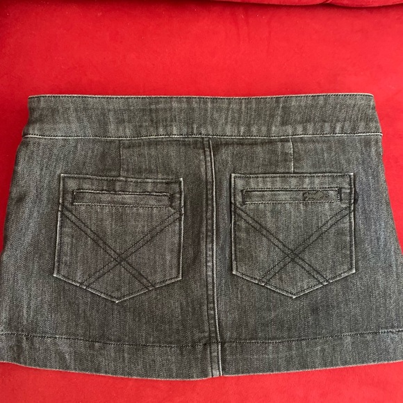 Beautiful jean skirt size3  split ! - Picture 3 of 3
